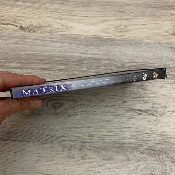 The Matrix DVD Movie 1999 2h 16m Rated R Keanu Reeves Action, Sci-Fi - Picture 2 of 5